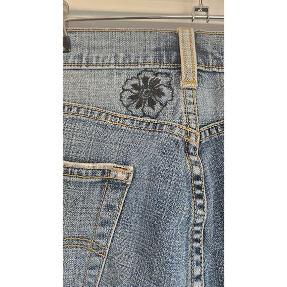 Levi Strauss Womens 12 Denim Skirt Light Blue Wash Button Fly Frayed Hem Floral - Picture 5 of 11